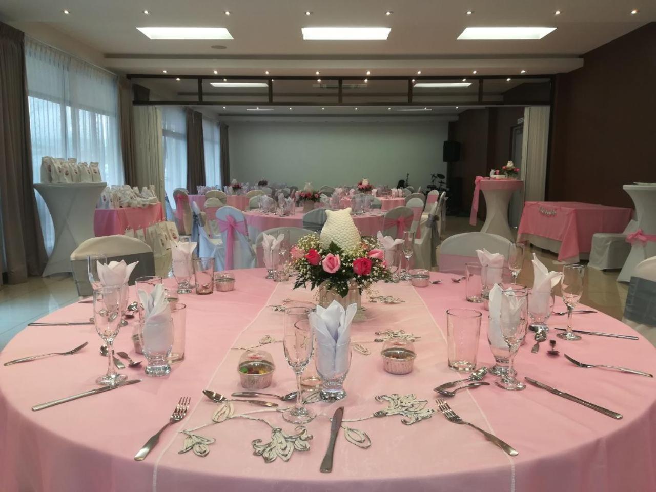 קרתגו Hotel Y Restaurante El Guarco מראה חיצוני תמונה