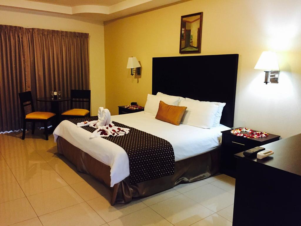 קרתגו Hotel Y Restaurante El Guarco מראה חיצוני תמונה