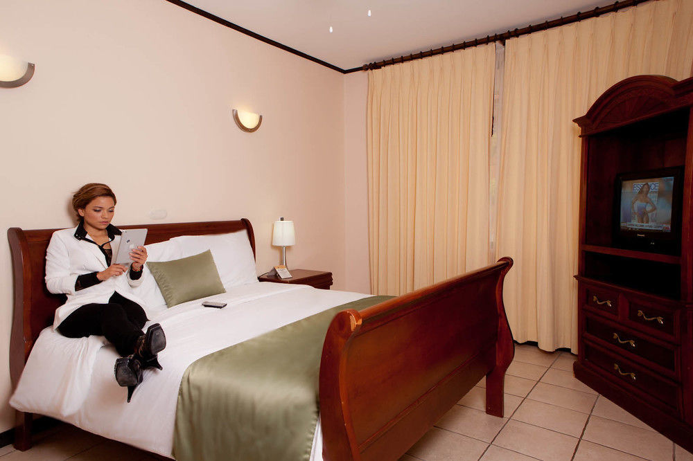 קרתגו Hotel Y Restaurante El Guarco מראה חיצוני תמונה