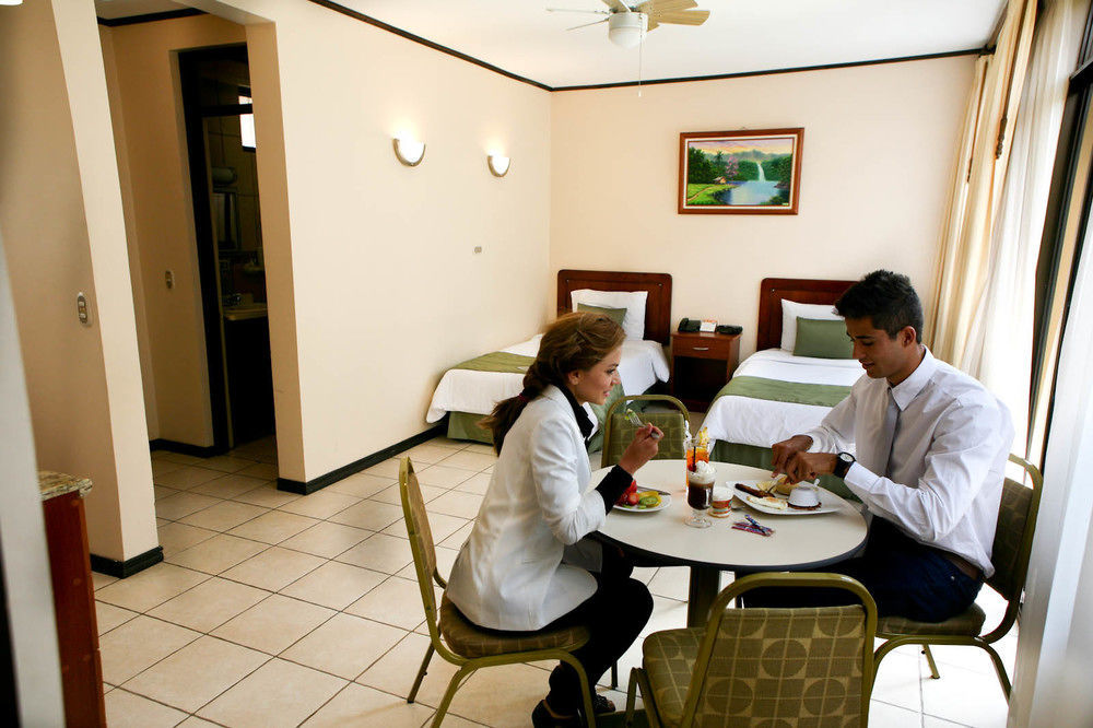 קרתגו Hotel Y Restaurante El Guarco מראה חיצוני תמונה
