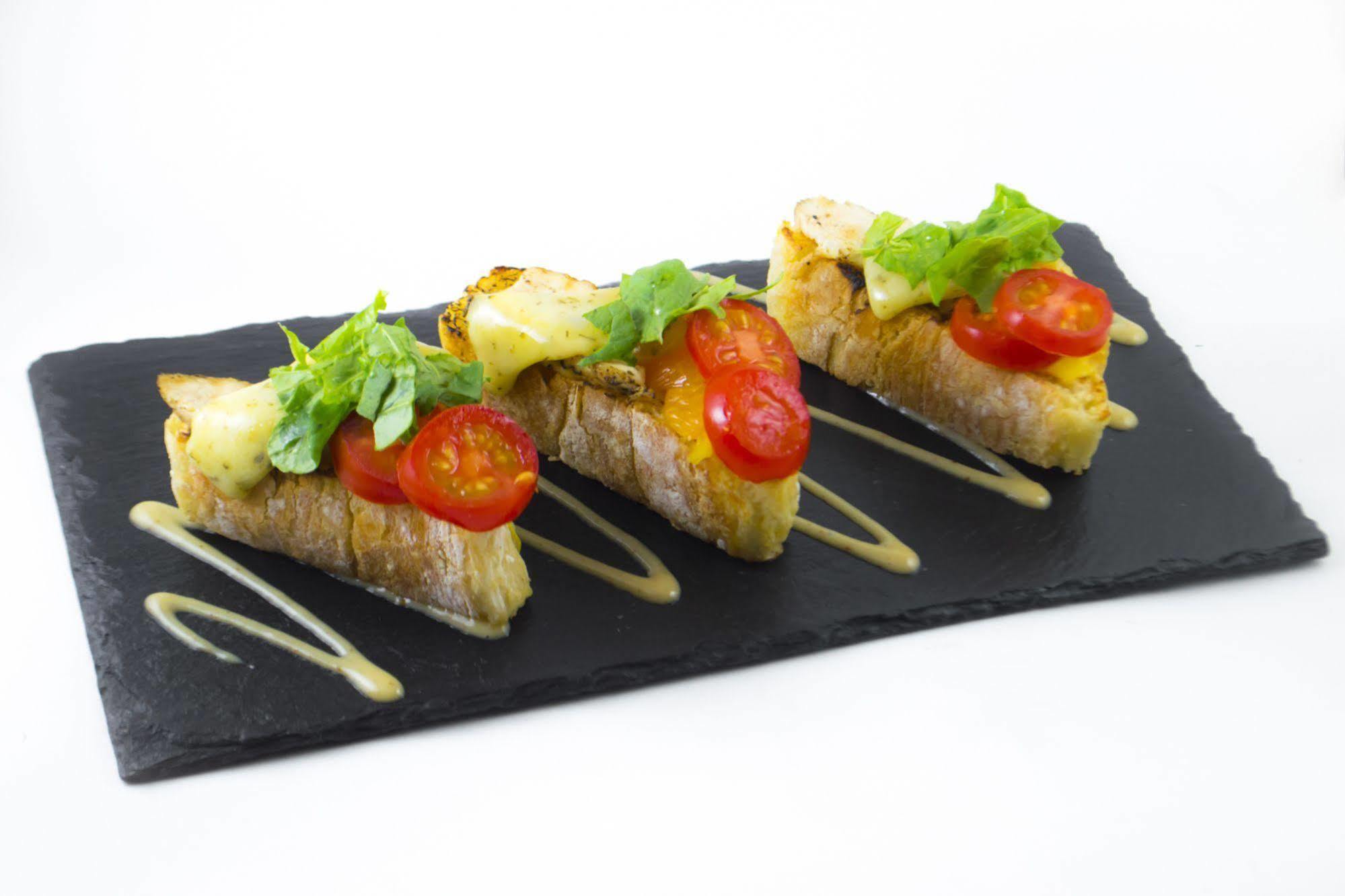 קרתגו Hotel Y Restaurante El Guarco מראה חיצוני תמונה