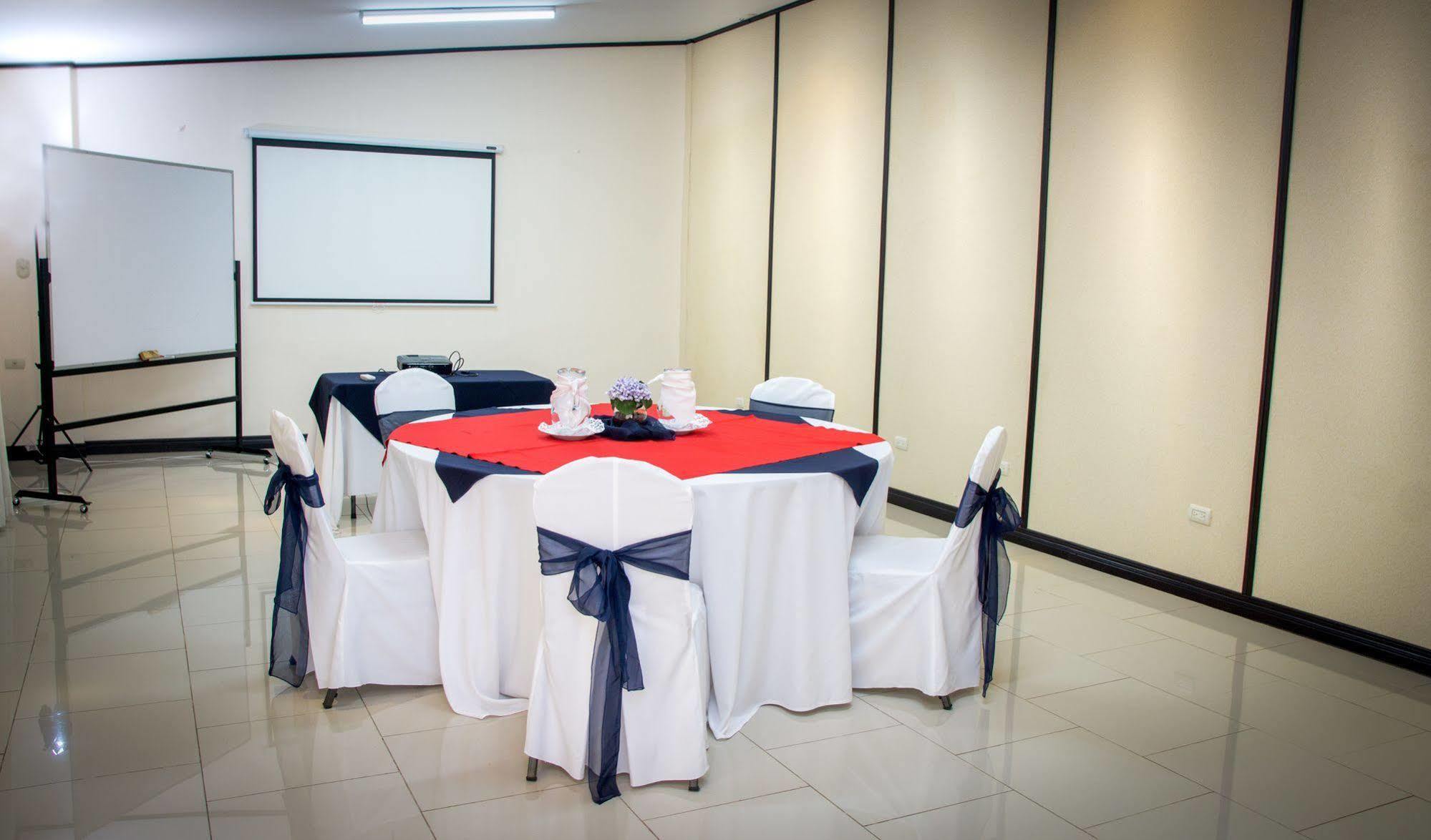 קרתגו Hotel Y Restaurante El Guarco מראה חיצוני תמונה
