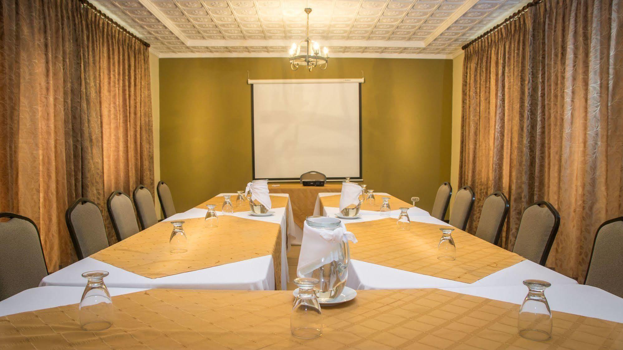 קרתגו Hotel Y Restaurante El Guarco מראה חיצוני תמונה