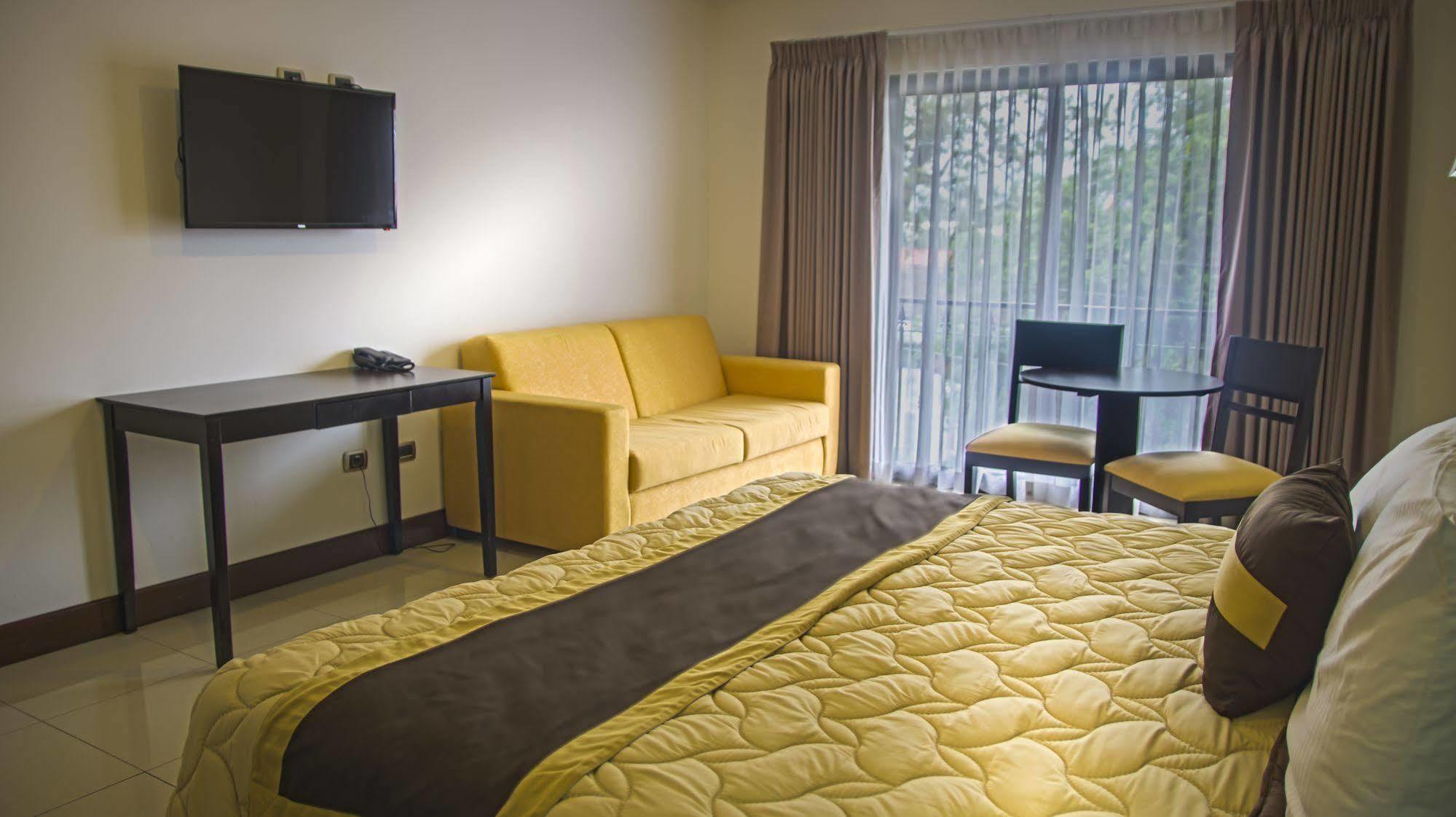 קרתגו Hotel Y Restaurante El Guarco מראה חיצוני תמונה